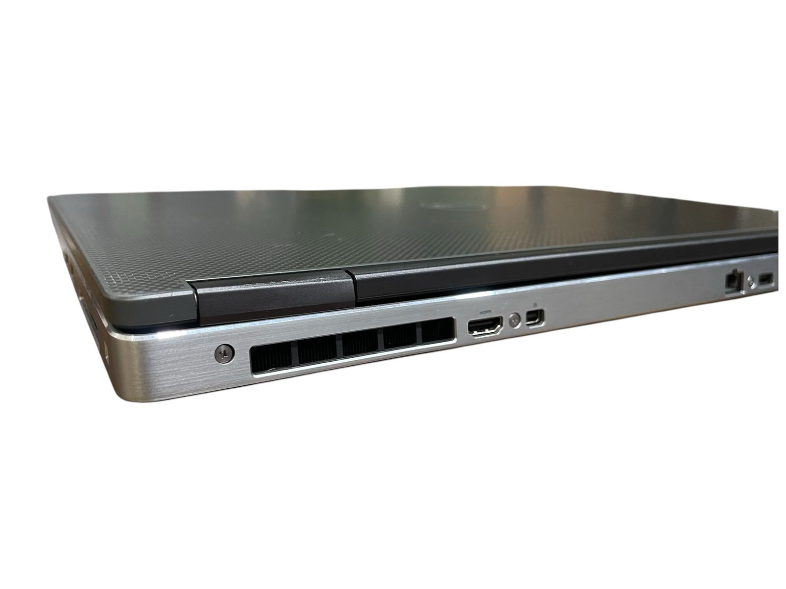 Laptop Dell Precision |Intel Core i7 8th Gen| 64gb Ram| 1 TB SSD| Nvidia P4200 8GB|